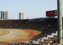 Von „echten“ Stadionwürsten in Kambodscha