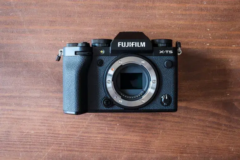 Die Fujifilm X-T5.