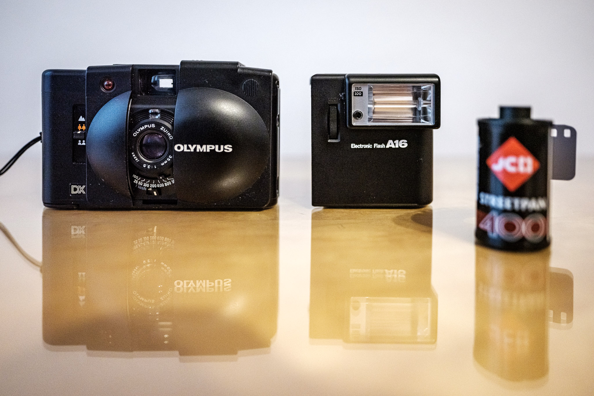 Die Olympus XA 3 (Teil 7 der Point & Shoot Serie) im Review